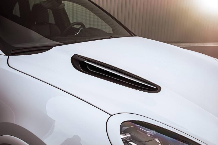 Детали экстерьера Porsche Cayenne Turbo by TechArt 2015 года  (фото 10 из 10)